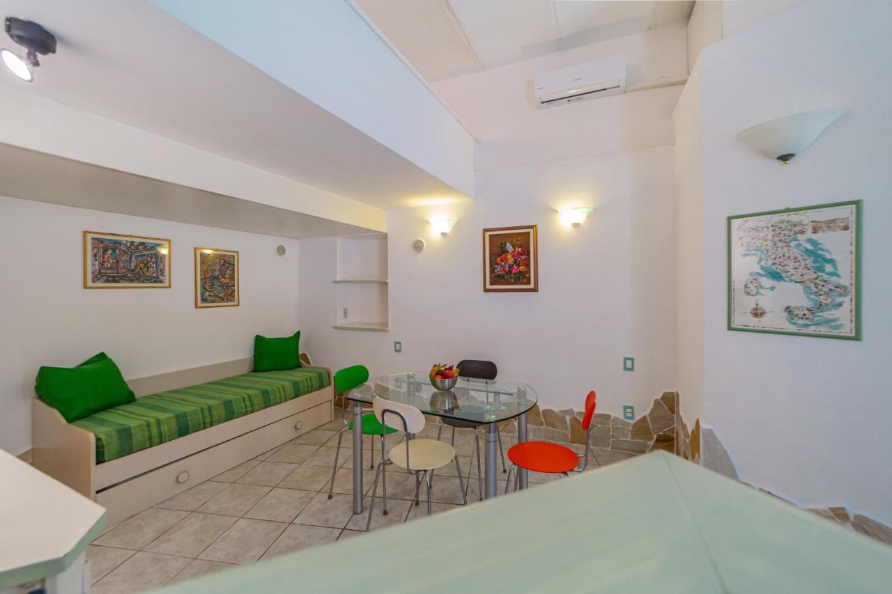 Ferienwohnung Mono Millelire La Maddalena  Exterior foto